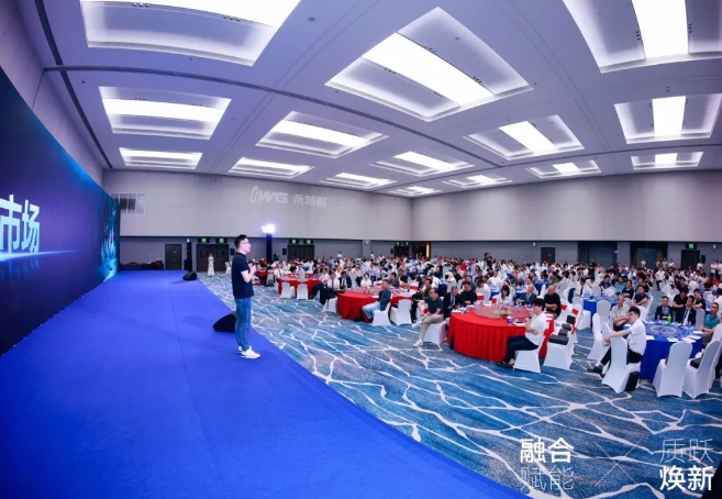欧派家居集团营销第二事业部的赋能支持总经理助理陈川:沉舟笃行千帆过——欧派社区店项目分享
