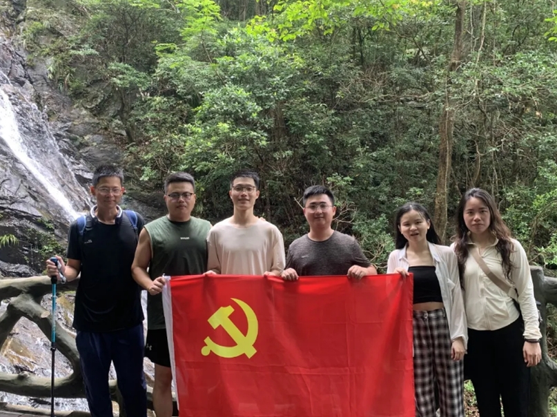 党建 | 中共广东省橱柜业商会支部委员会组织开展党建登山活动