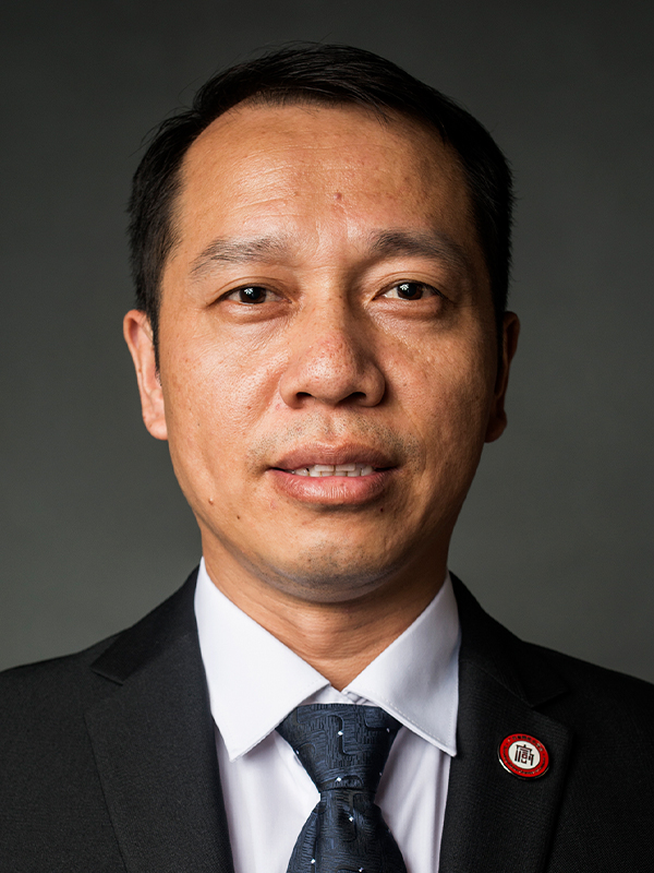 严革方封面图