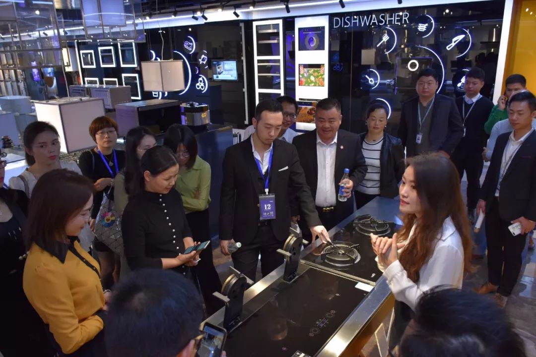广东省橱柜业商会2019年会带您走进华帝家居配图1