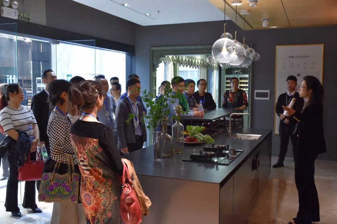 广东省橱柜业商会2019年会带您走进华帝家居配图2