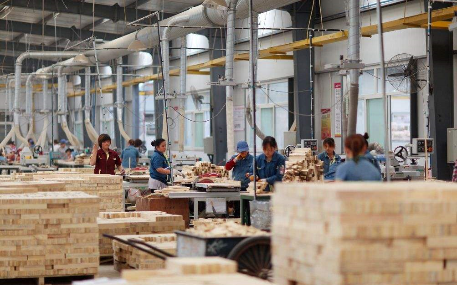 定制家居行业“无醛添加”大战，到底是要革谁配图1