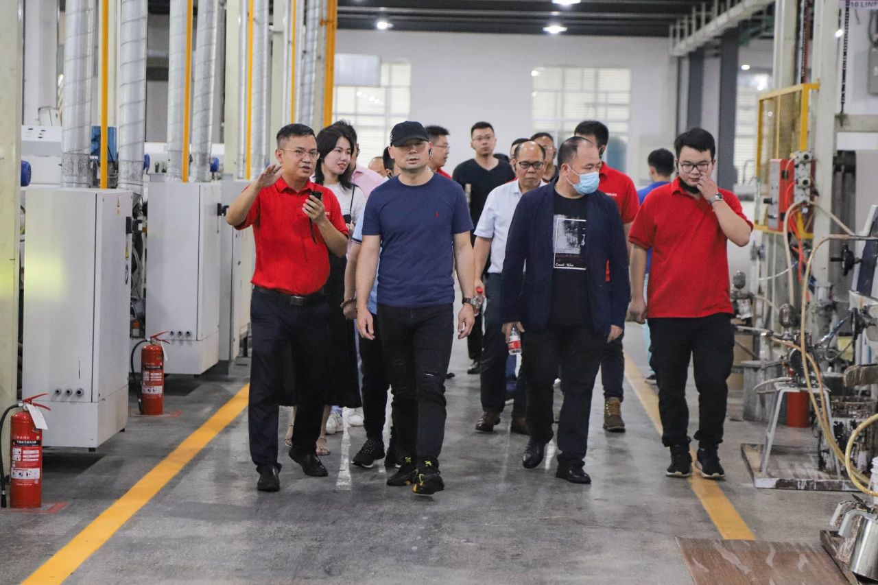 华立饰板产品发布暨流行趋势分享会圆满成功配图1