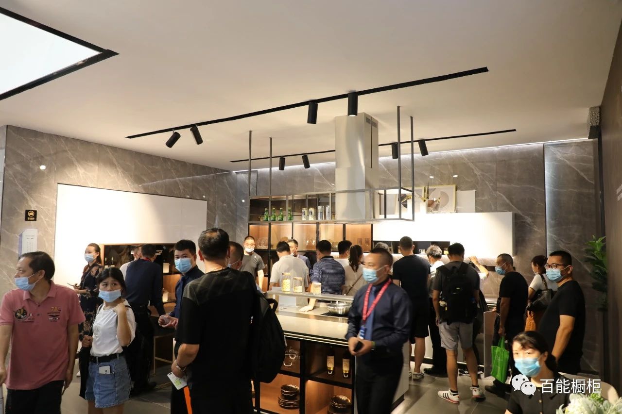 百能家居参展2020中国建博会（广州）第一天封面图