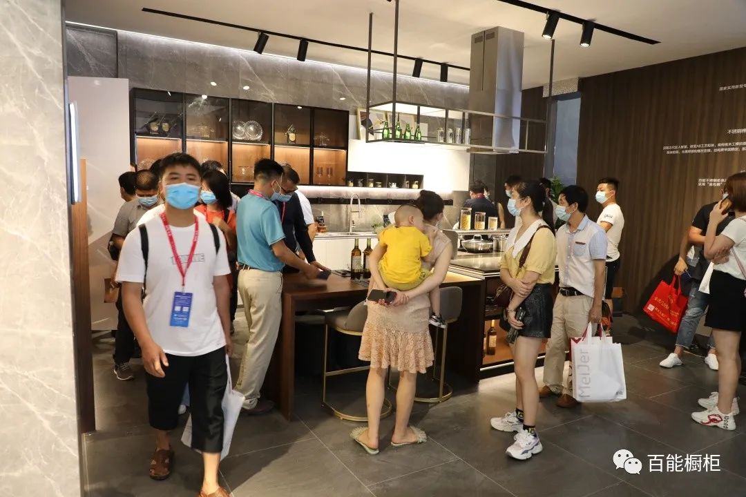 百能家居参展2020中国建博会(广州)第一天配图6